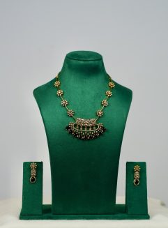 Black Stone AD Necklace Set
